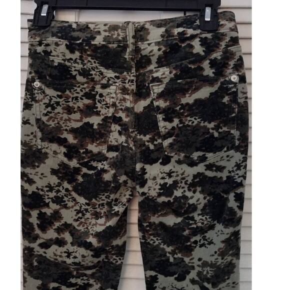 Anthropologie Pilcro High Rise Skinny Button Fly Corduroy Pants Camo Green 26P - Picture 4 of 11